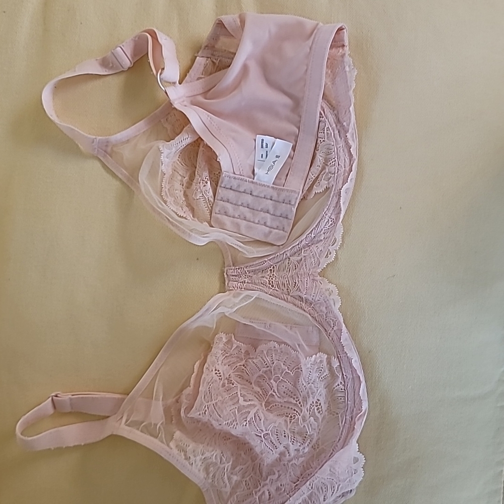 Womens pink bra size 38DDD